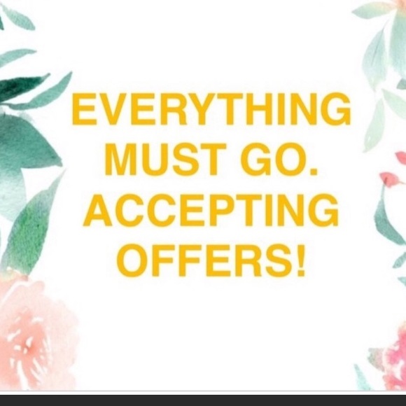 CLOSET CLEAR OUT 👋🏻👋🏻👋🏻 - Picture 1 of 1